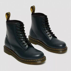 DR. MARTENS 1460 SMOOTH LEATHER LACE UP BOOTS NAVY